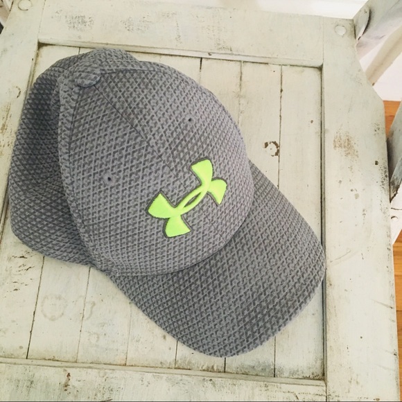 under armour youth small size